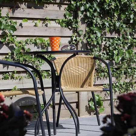 ריבה Den Gamle Kobmandsgaard Bed & Breakfast מראה חיצוני תמונה